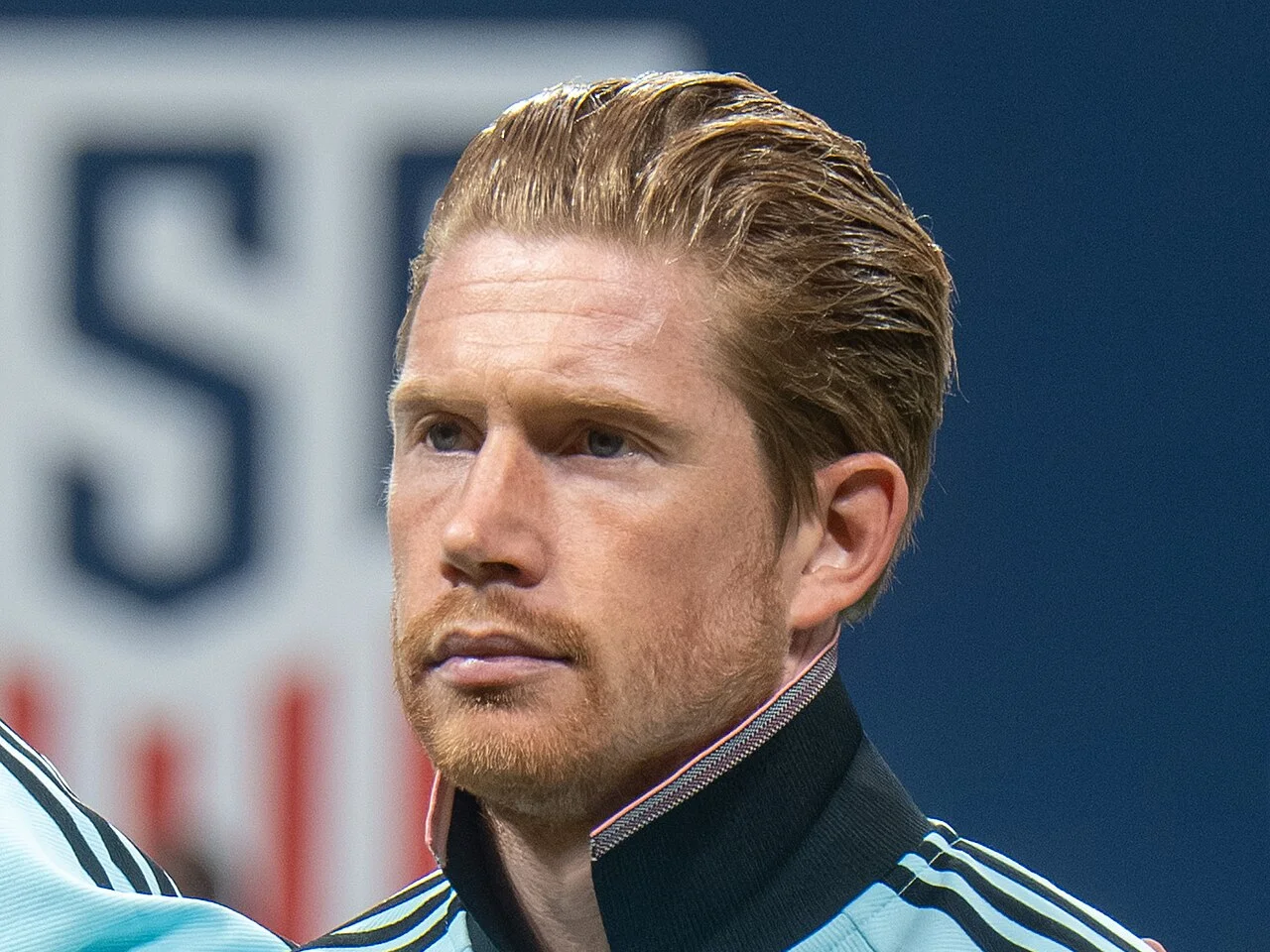 Kevin De Bruyne i Belgiens träningsjacka inför landskampen mot USA i mars 2026