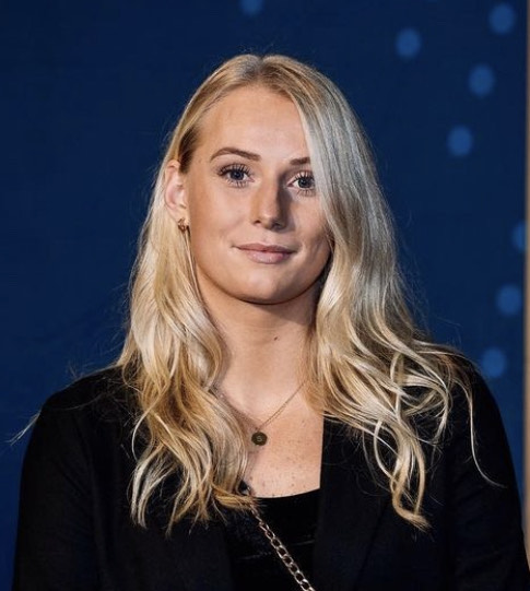 Stina Blackstenius och hennes partner – kärlek, familj och Arsenal-livet